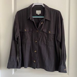 American Eagle Oversized Cropped Buttondown